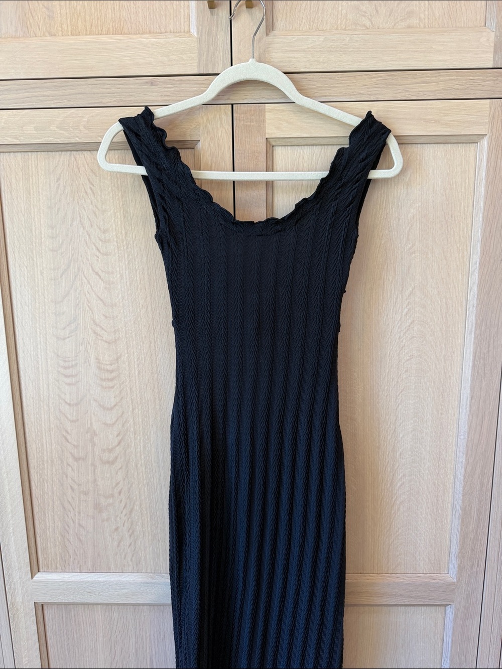 MESHKI | Natalie Off Shoulder Maxi Dress - Black | Size: Small - Picture 4 of 8